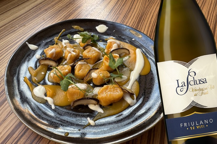 Gnocchi di zucca con funghi porcini e Friuli Colli Orientali Friulano 12 Viti 2022 La Sclusa