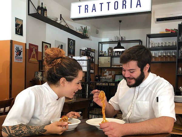 SantoPalato Roma, la sala, la chef Sarah Cicolini e il sous chef Mattia Bazzurri