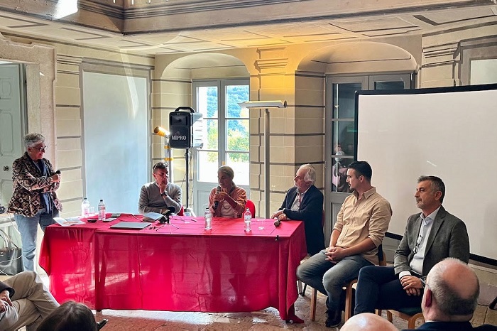 Convegno Monte Baldo: dialogo tra viticoltura e paesaggio di montagna. Da sinistra: Rosaria Benedetti, Albino Armani, Elisabetta Foradori, Paolo Endrici, Giacomo Antonini, Luca Cavallaro