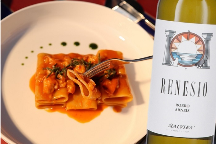 Paccheri al ragù d'astice e Roero Arneis Renesio Malvirà